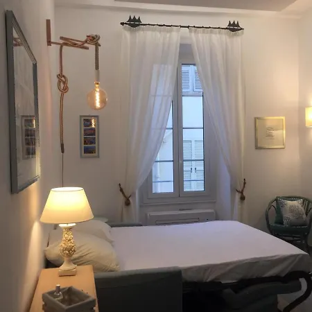 아파트 Avec Mezzanine, Climatise, Au Coeur De Menton, Proche Plages Et Commerces - Fr-1-196-300