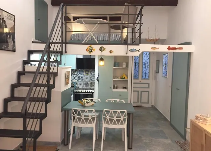 Avec Mezzanine, Climatise, Au Coeur De Menton, Proche Plages Et Commerces - Fr-1-196-300 Lägenhet